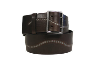 Cintura in vera pelle borchiata